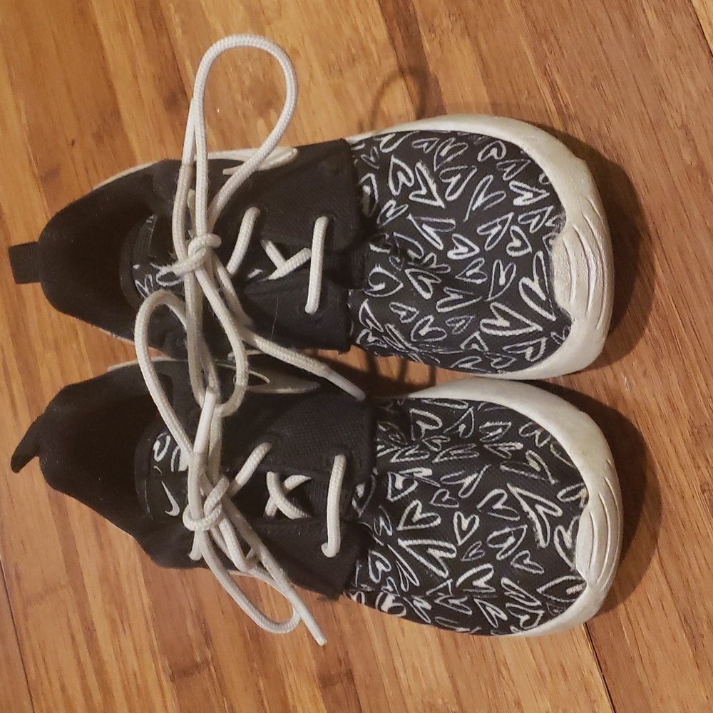 Nike tennishoes